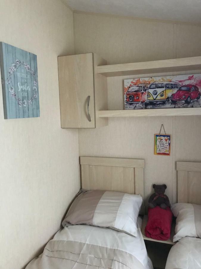 Take Me To The Beach At J&S Caravan Holidays Newquay Bay Resort Saint Columb Minor Exterior photo